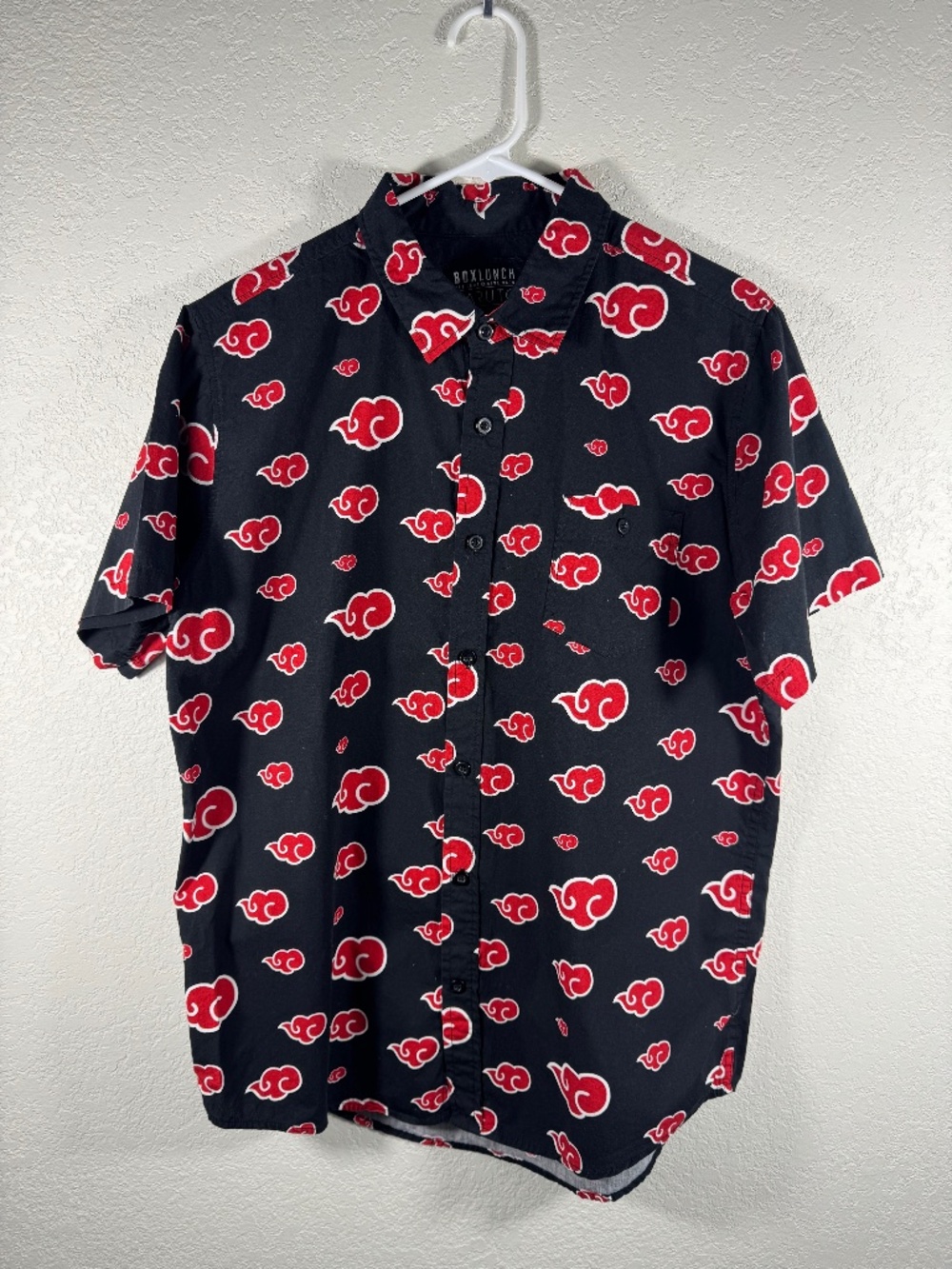 BoxLunch Naruto Akatsuki Cloud Button Up L